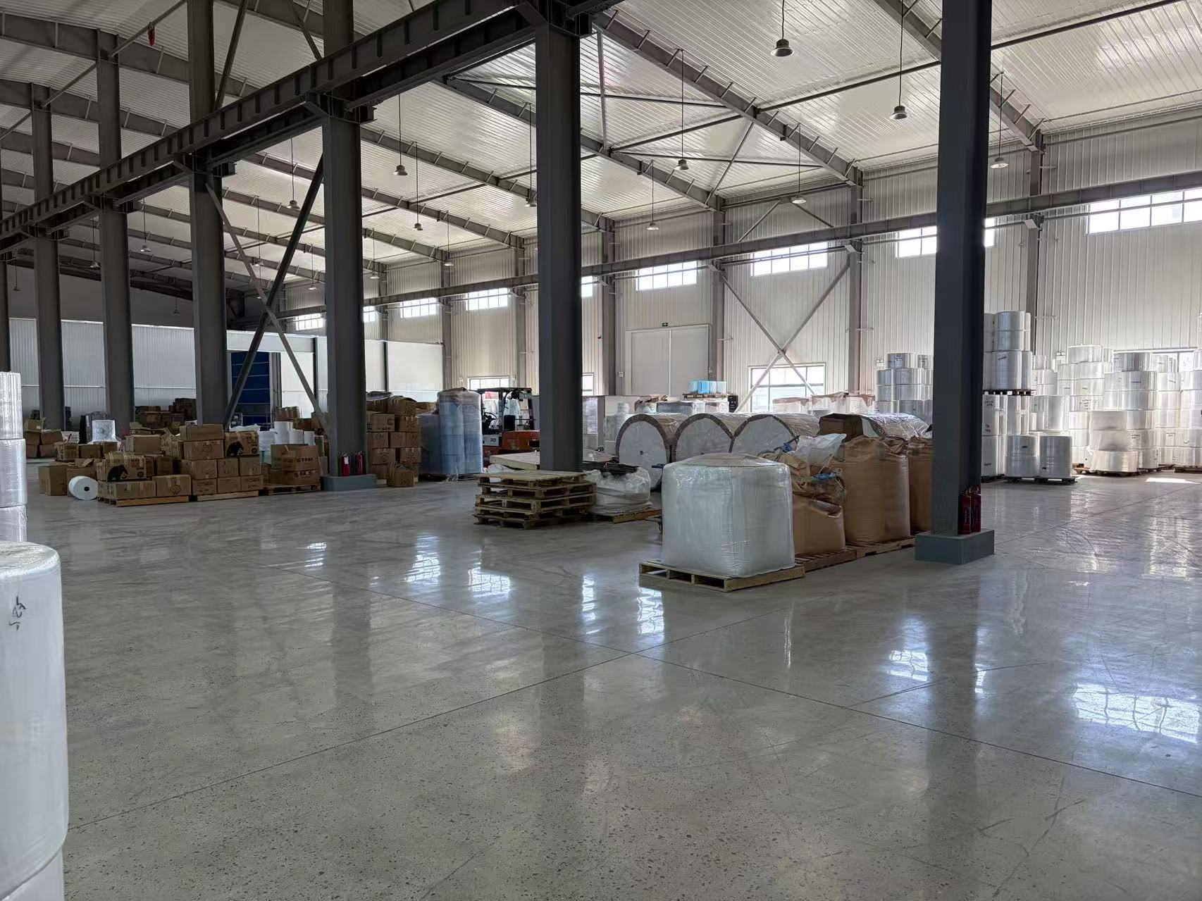Clean and organized raw material and finished goods warehouse - Jinzhao Factory